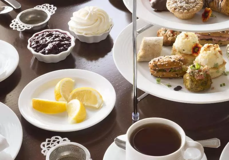 Fairmont Hotel Macdonald