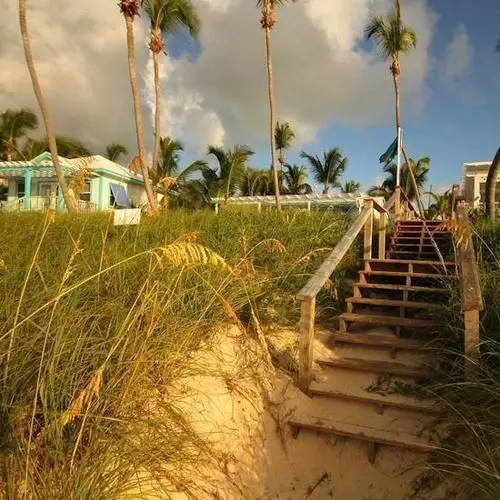 هتل Hope Town Harbour Lodge