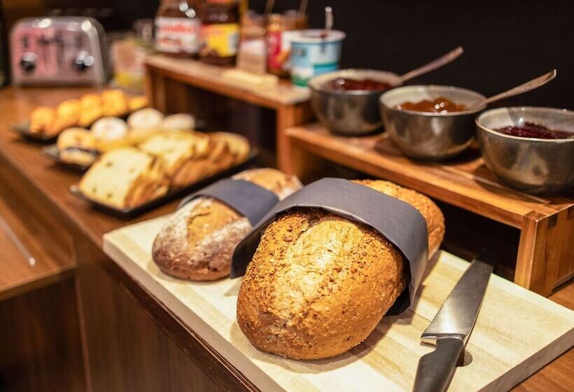 فندق Ibis Gent Centrum Opera