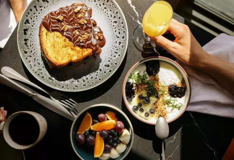 Отель Mount Royal