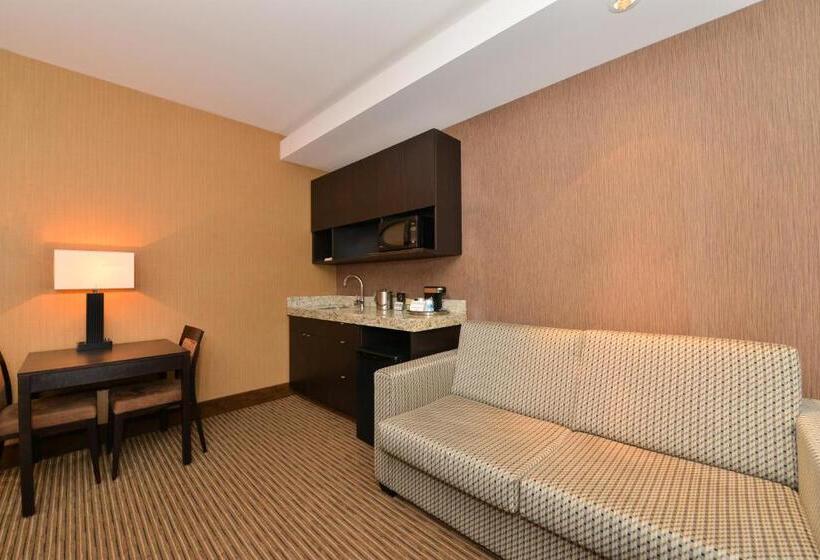 Edmonton Hotel And Convention Centre