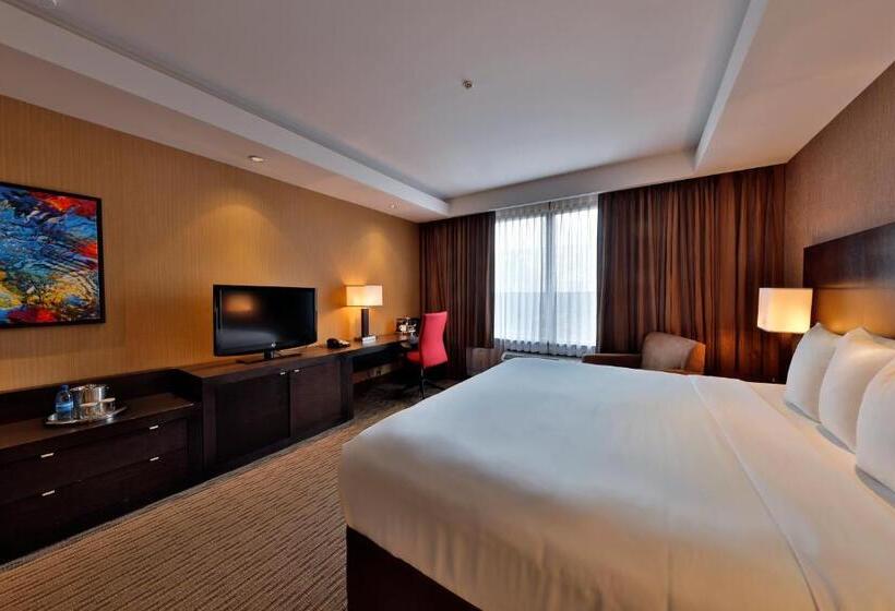 Edmonton Hotel And Convention Centre