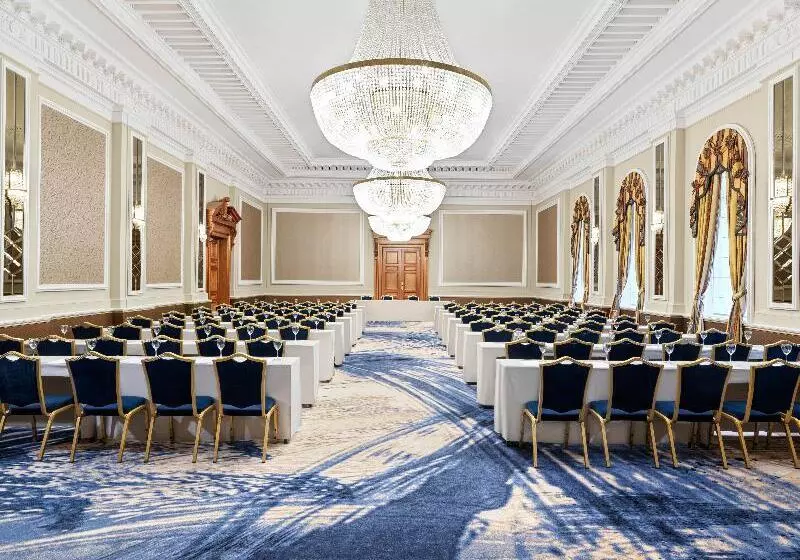 호텔 Sofia Balkan Palace