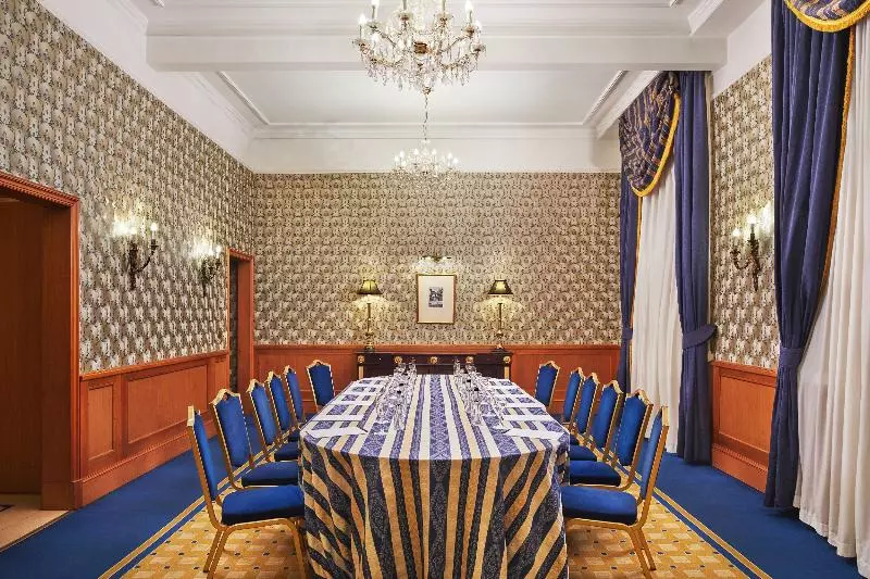 호텔 Sofia Balkan Palace