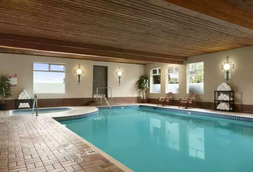 Hotel Travelodge  By Wyndham Chilliwack