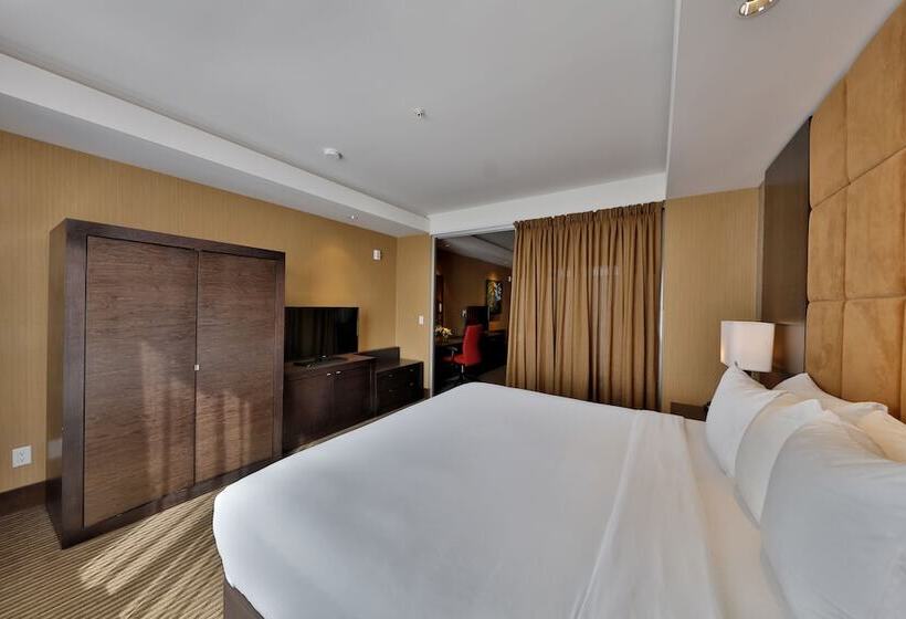 Edmonton Hotel And Convention Centre