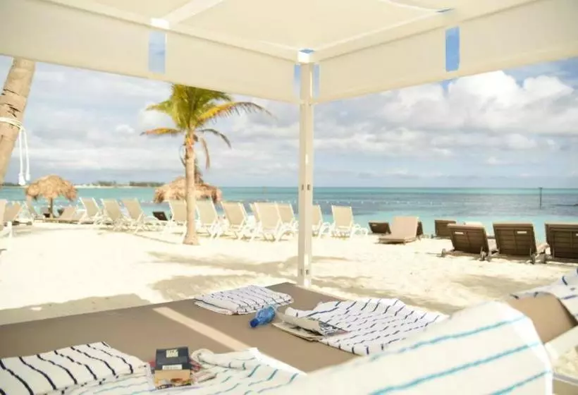 אתר נופש Meliá Nassau Beach