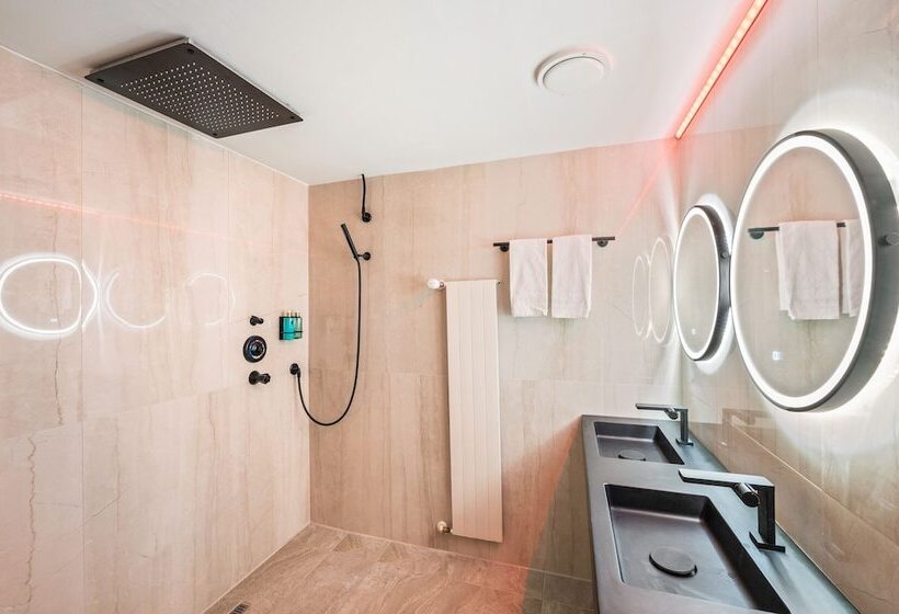 Becozy Self Check In Pop Up Hotel Basel