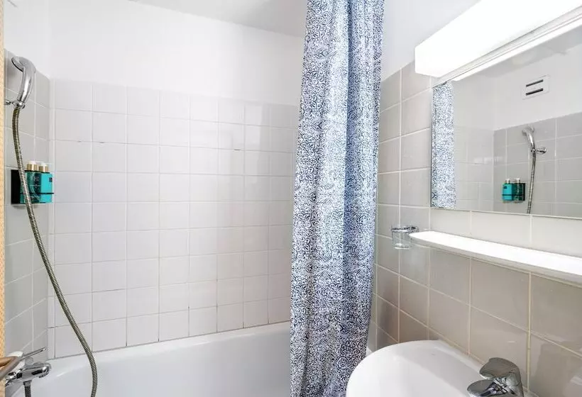 Becozy Self Check In Pop Up Hotel Basel