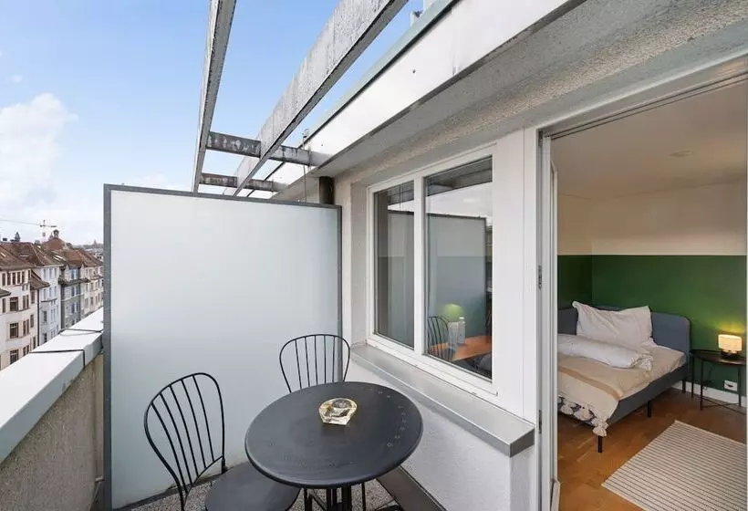 Becozy Self Check In Pop Up Hotel Basel