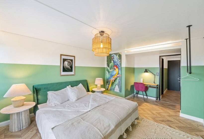 Becozy Self Check In Pop Up Hotel Basel