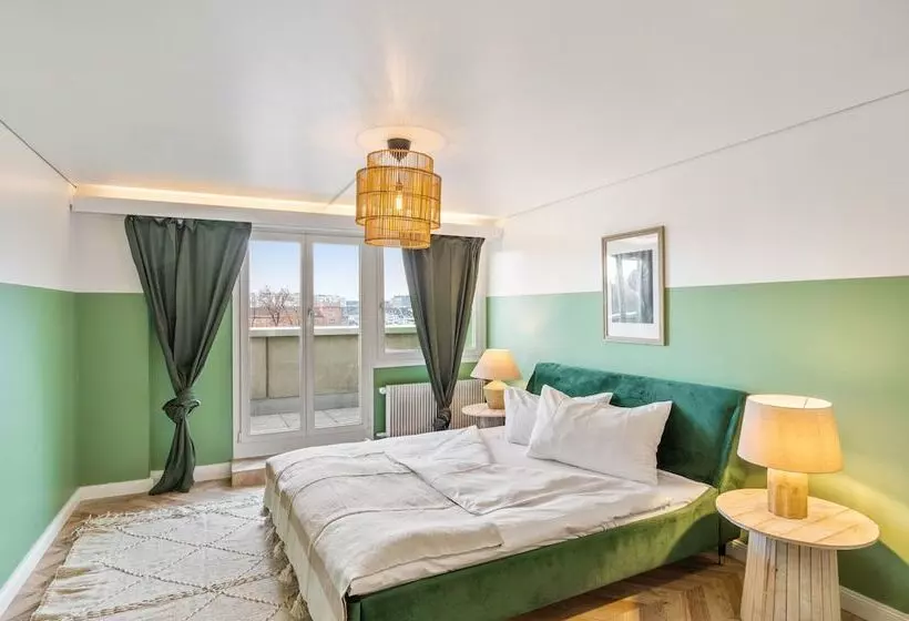 Becozy Self Check In Pop Up Hotel Basel