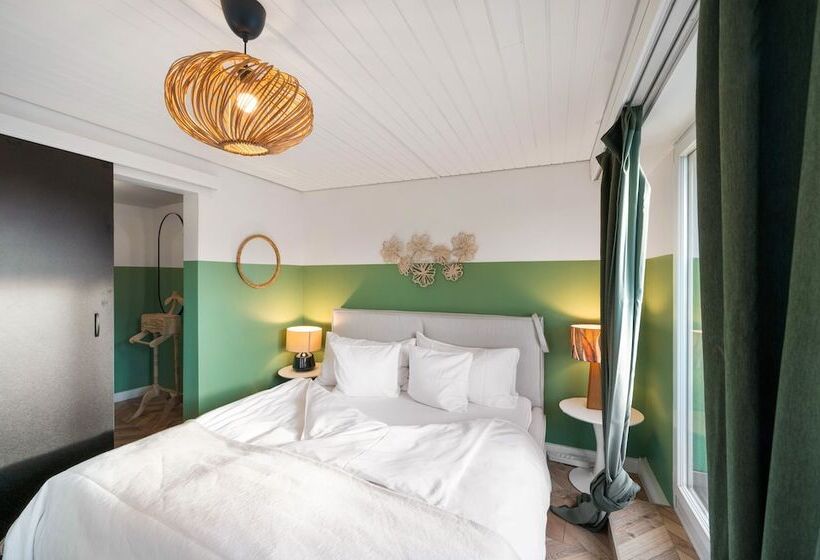 Becozy Self Check In Pop Up Hotel Basel