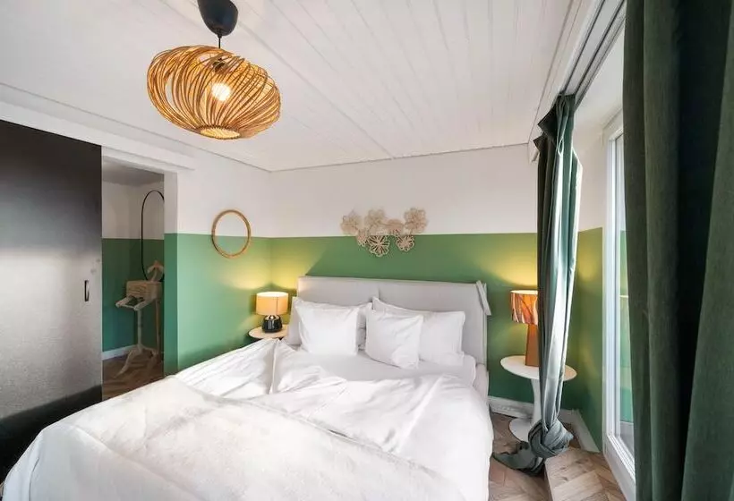 Becozy Self Check In Pop Up Hotel Basel