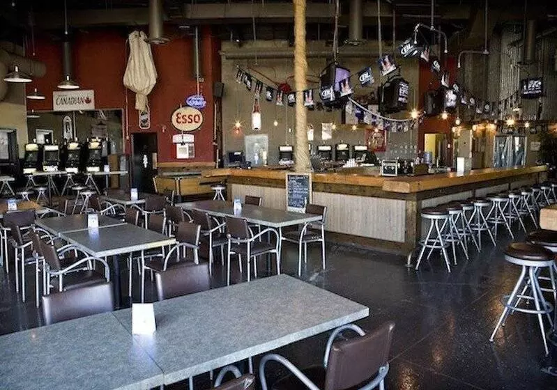 Heritage Inn Hotel & Convention Centre   Moose Jaw