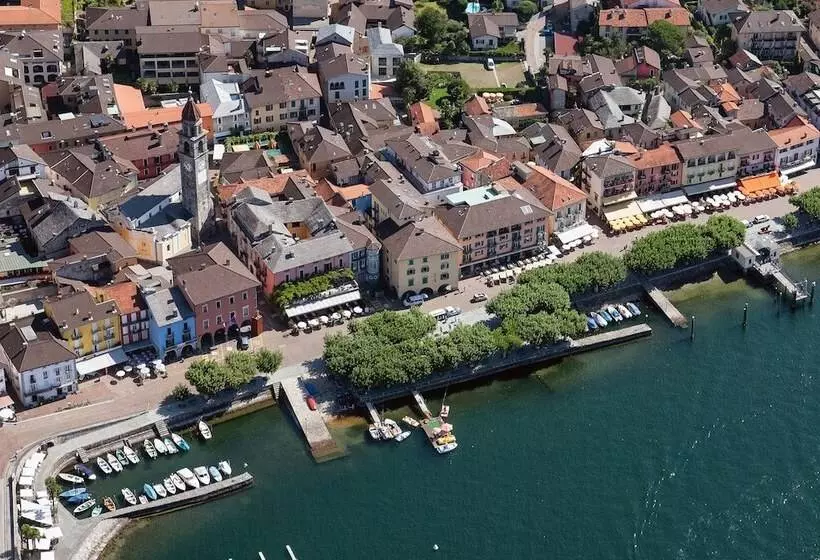 Hotell Albergo Carcani By Ketty & Tommy