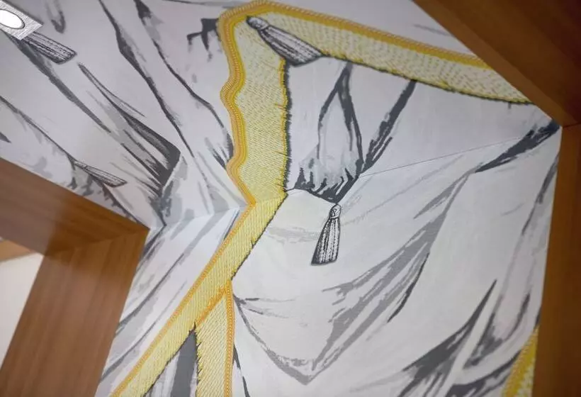 Hotell Albergo Carcani By Ketty & Tommy