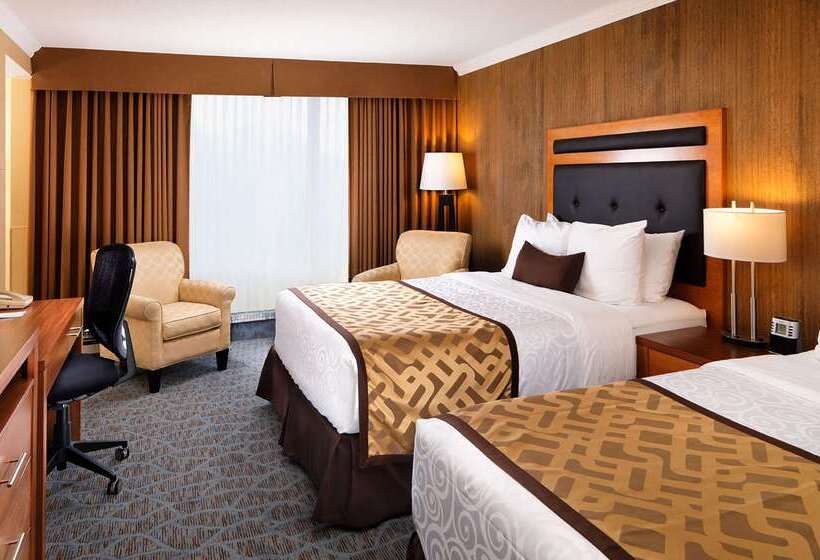 فندق Best Western Plus Inner Harbour