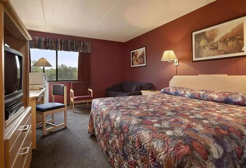 هتل Howard Johnson By Wyndham Portage La Prairie