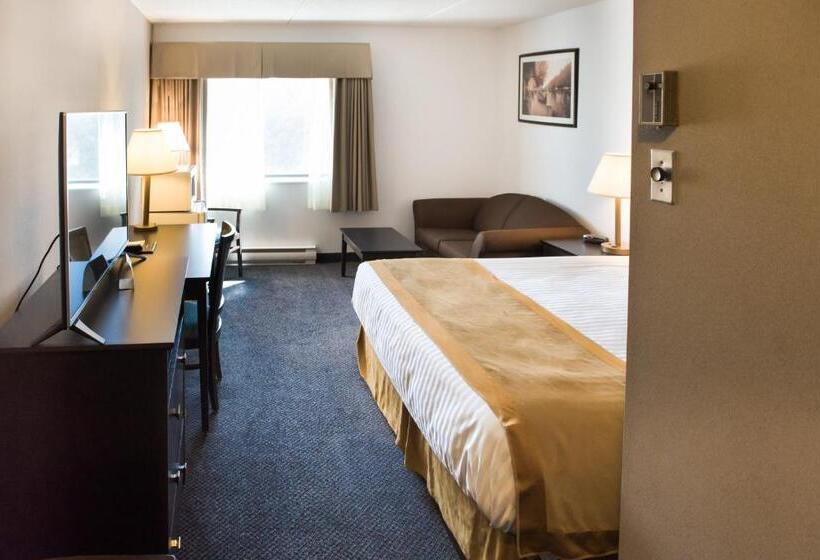 هتل Howard Johnson By Wyndham Portage La Prairie