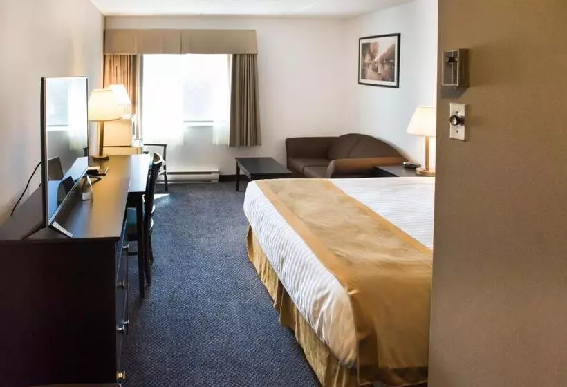 هتل Howard Johnson By Wyndham Portage La Prairie