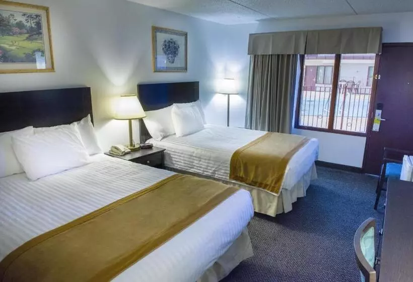 هتل Howard Johnson By Wyndham Portage La Prairie