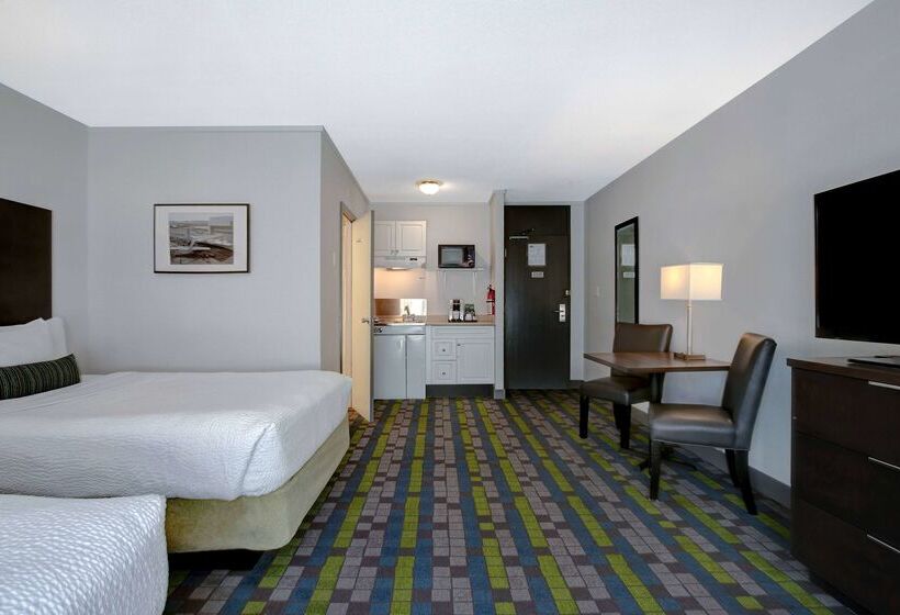 ホテル Days Inn By Wyndham Victoria Airport Sidney