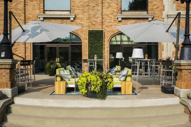 Delta Hotels By Marriott Bessborough