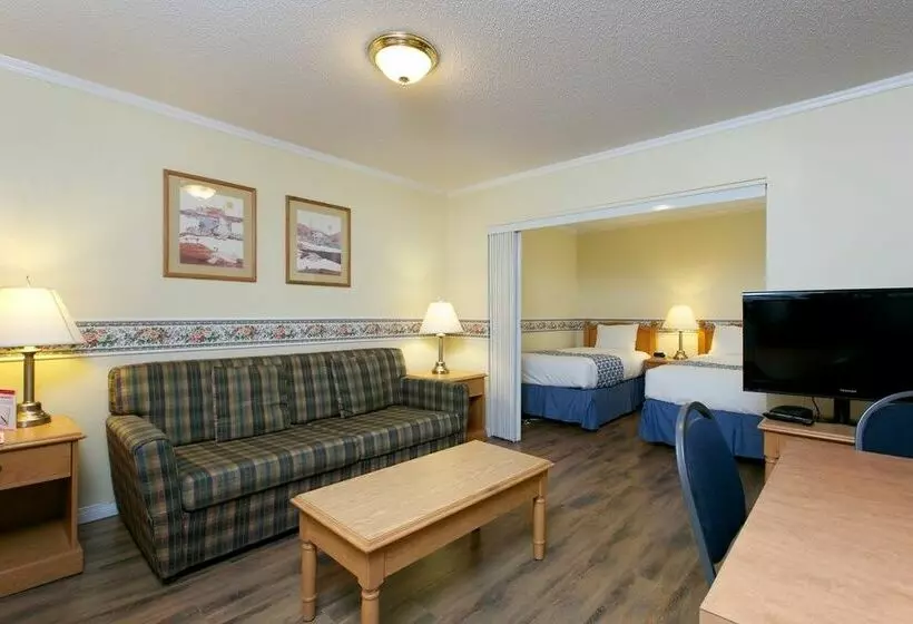 فندق Econo Lodge Kelowna