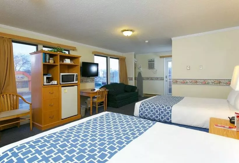 فندق Econo Lodge Kelowna