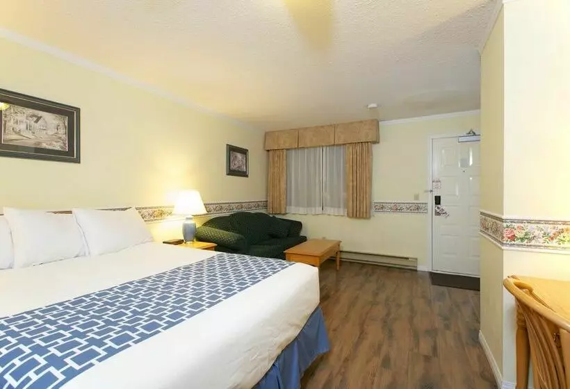 فندق Econo Lodge Kelowna