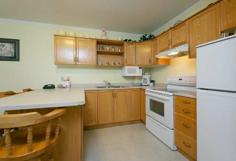 فندق Econo Lodge Kelowna