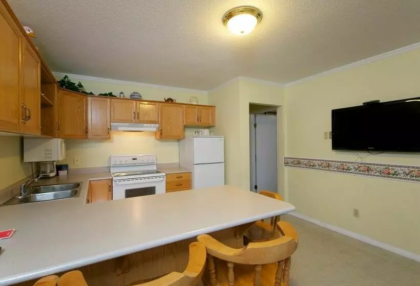 فندق Econo Lodge Kelowna