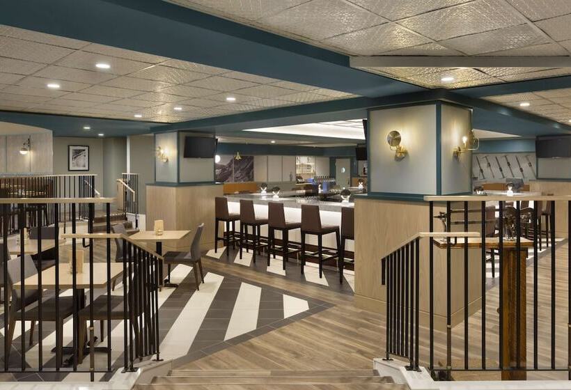 هتل Fairmont Chateau Lake Louise