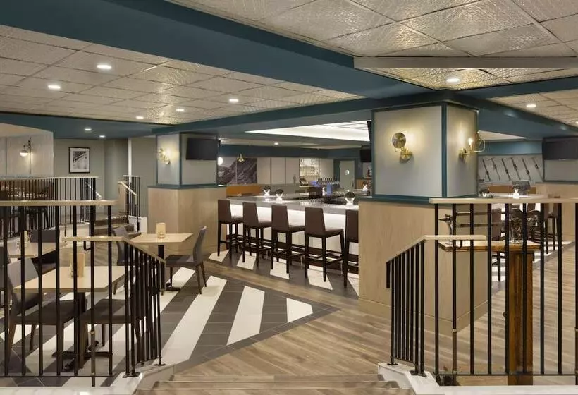 בית מלון כפרי Fairmont Chateau Lake Louise