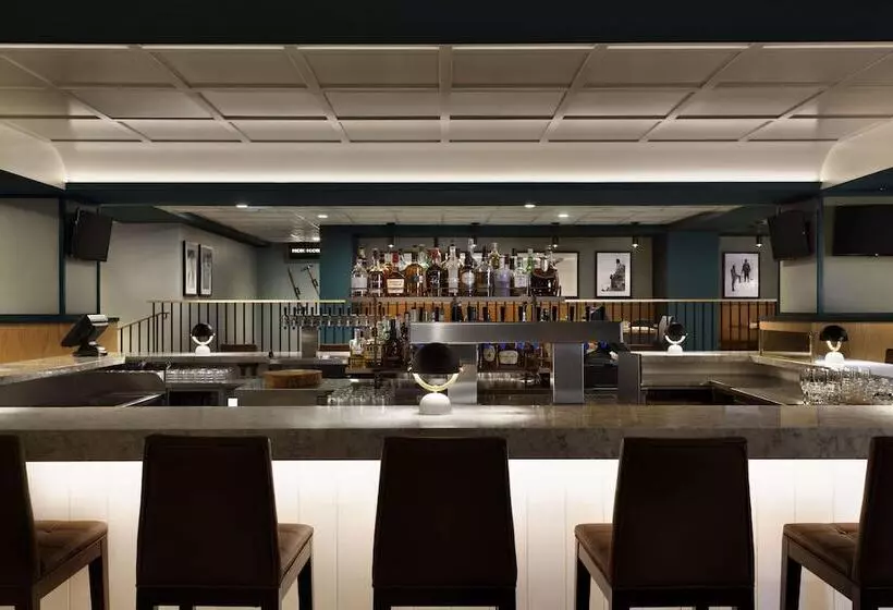 בית מלון כפרי Fairmont Chateau Lake Louise