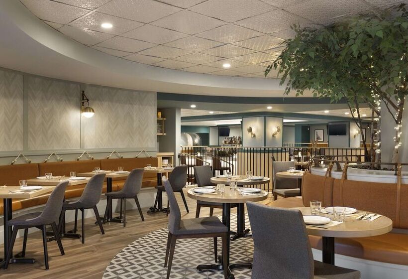 هتل Fairmont Chateau Lake Louise