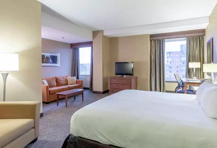 Отель Hilton Saint John