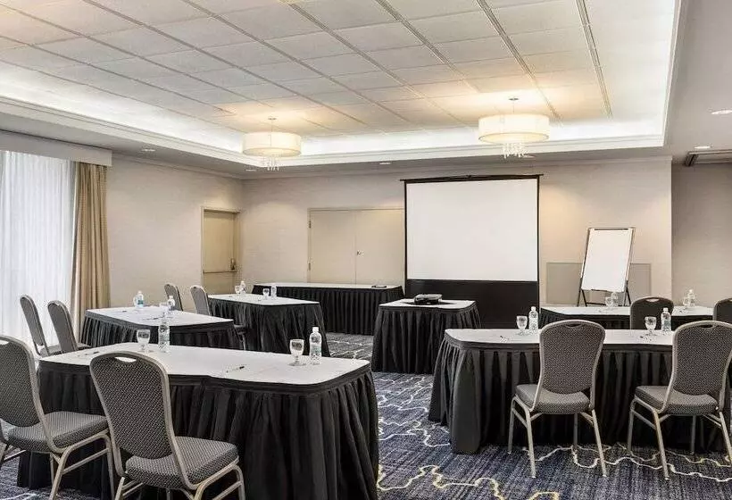 Hotel Holiday Inn Express Vancouvermetrotown