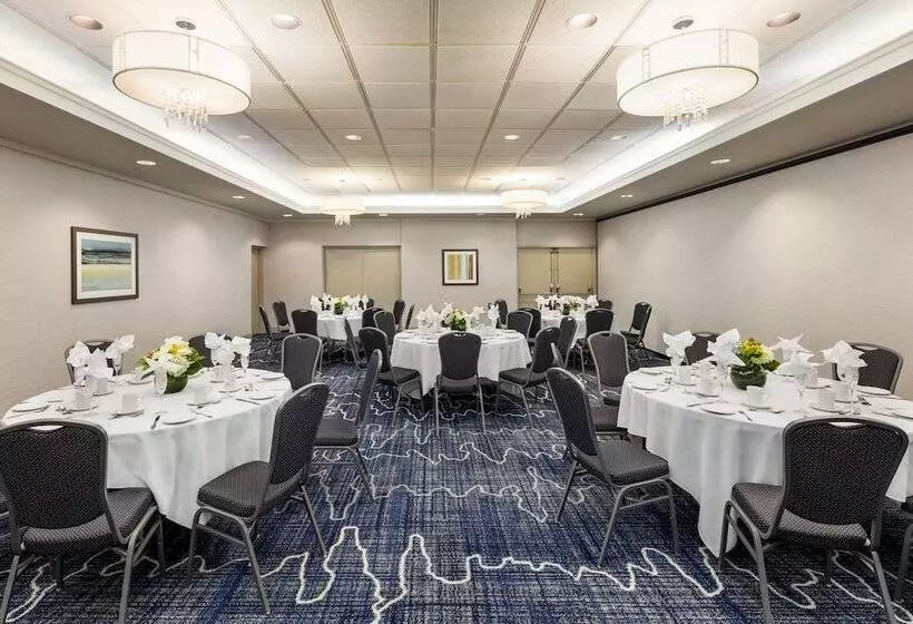 Hotel Holiday Inn Express Vancouvermetrotown