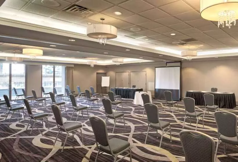 Hotel Holiday Inn Express Vancouvermetrotown