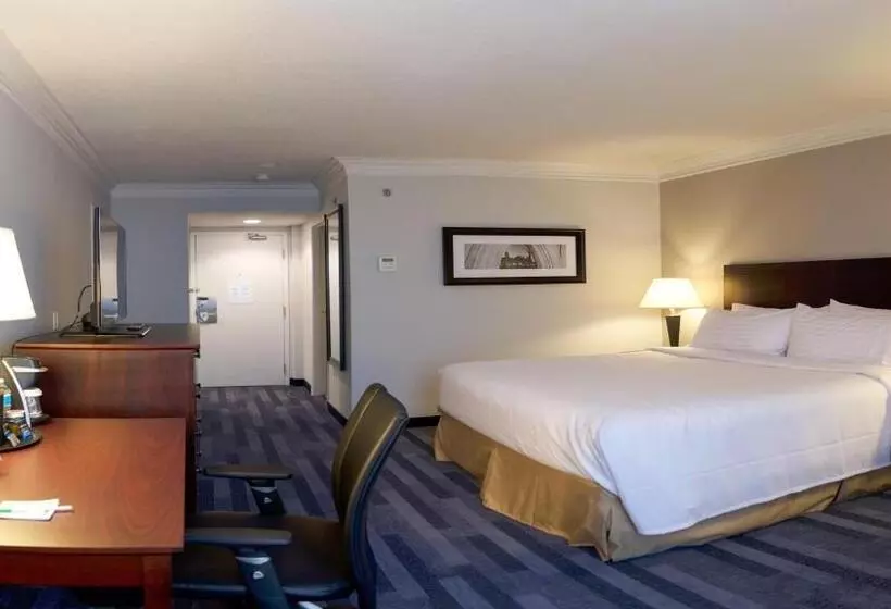 בית מלון כפרי Holiday Inn Ottawa East, An Ihg