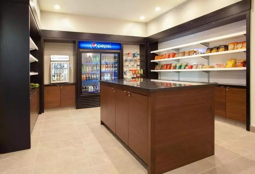 בית מלון כפרי Holiday Inn Ottawa East, An Ihg