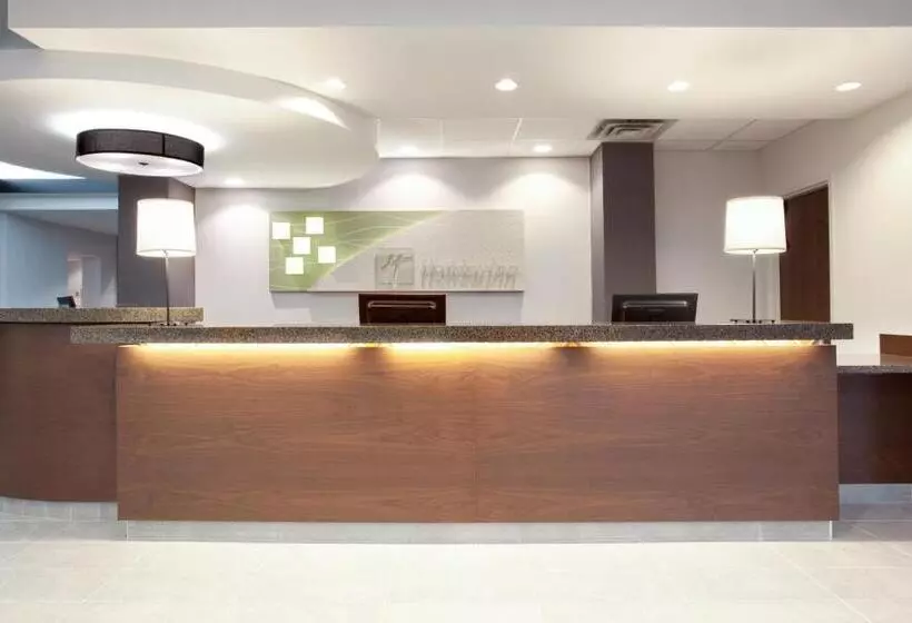 בית מלון כפרי Holiday Inn Ottawa East, An Ihg