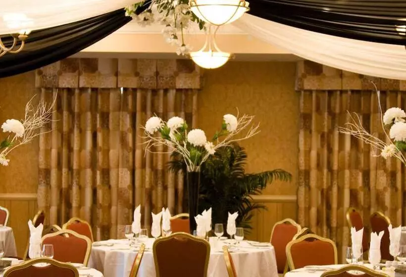 Inn On Prince Hotel And Conference Centre Truro