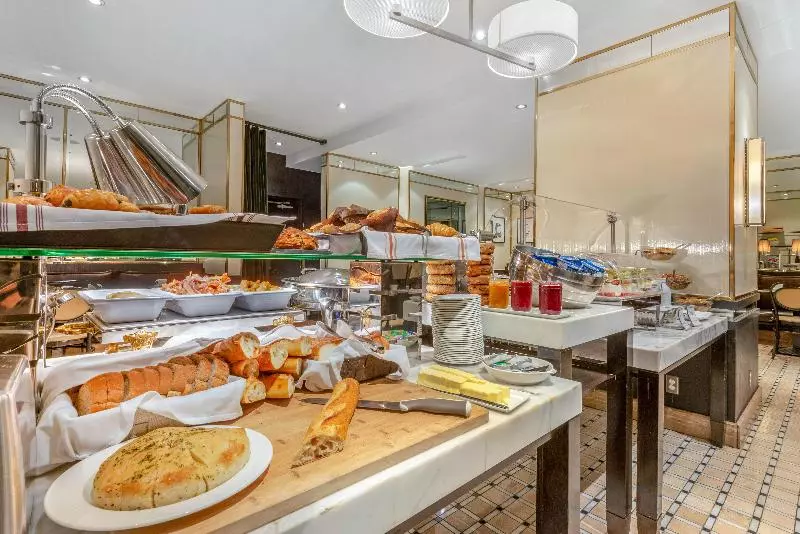 ホテル Omni Montroyal