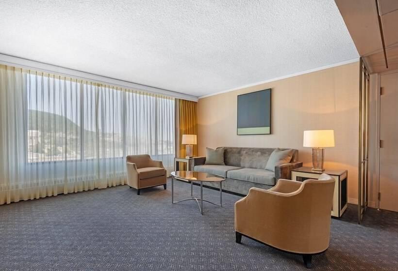 فندق Omni Montroyal