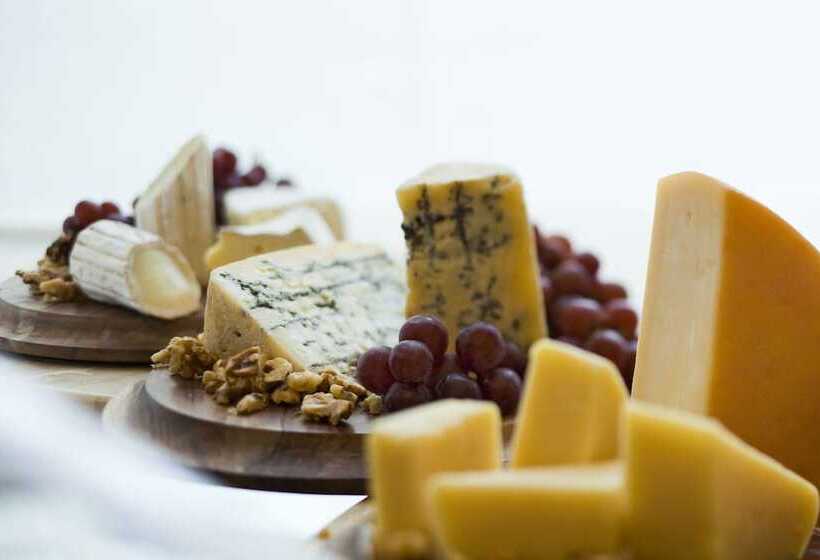 فندق Omni Montroyal