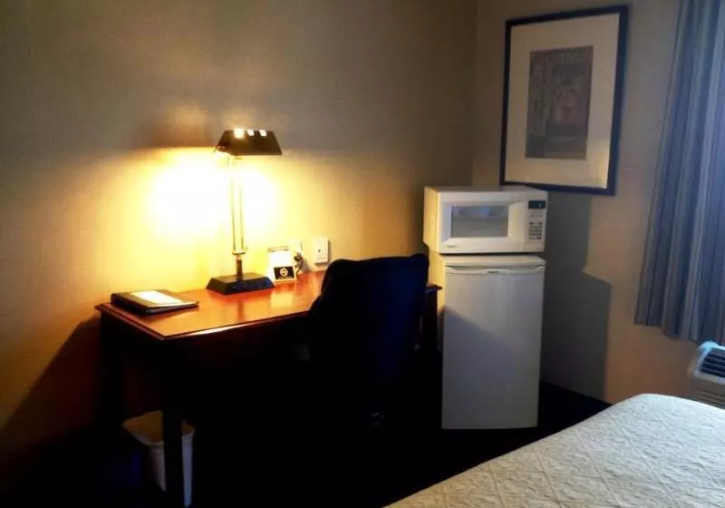 Quality Hotel & Suites Woodstock