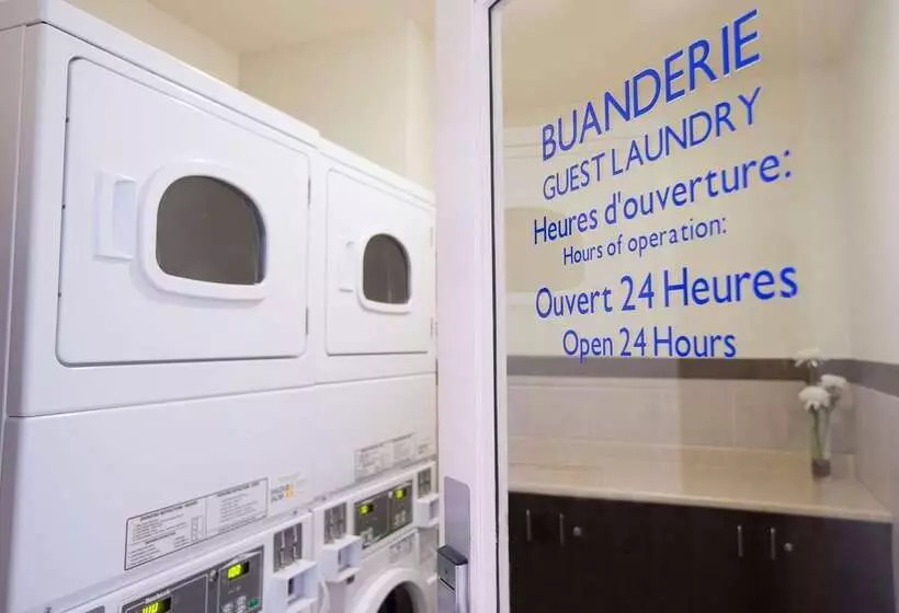 Hotel Quality Inn And Suites Brossard